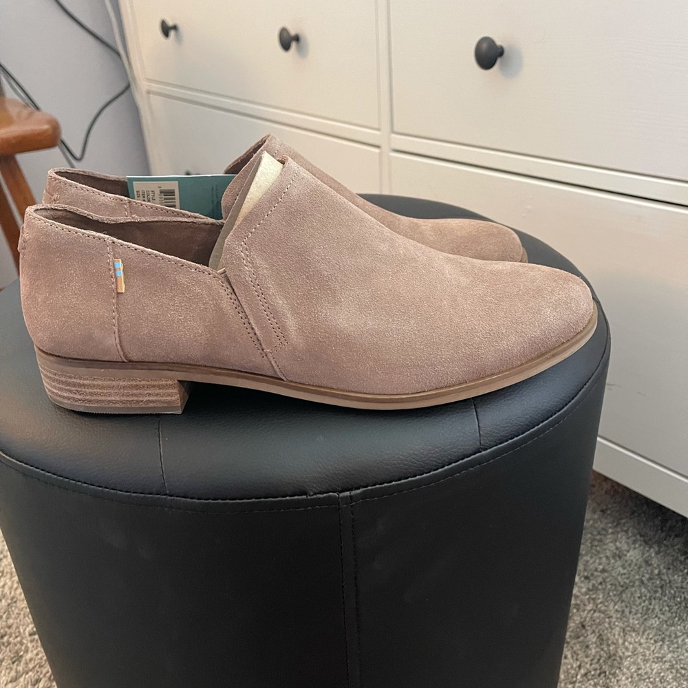 Never worn Low heel tan work shoes